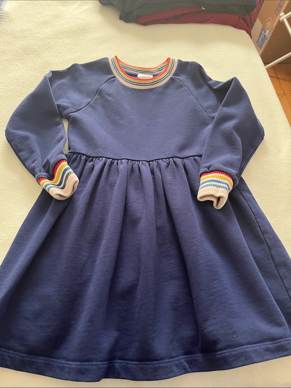 Hanna Andersson navy sweatshirt dress size 5 (110)